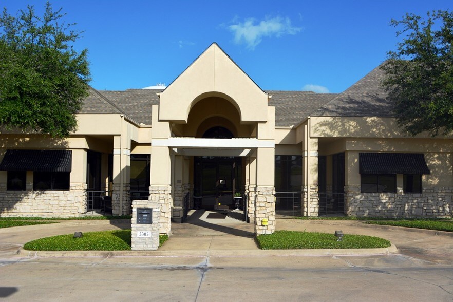 More Photos Of 3305 N Calais Dr, Sherman Medical For Lease