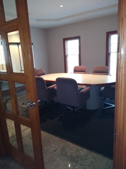 More Photos Of 805 Hillsdowne Rd, Westerville Medical For Sale