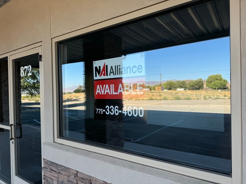 More Photos Of 872 Cottonwood Ln, Fernley Flex For Lease