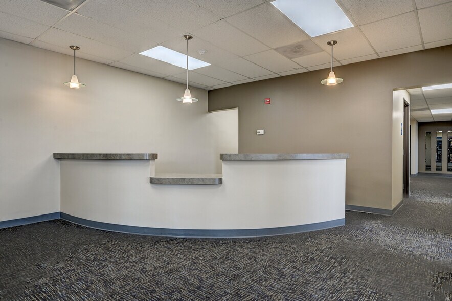 More Photos Of 4045 N Wadsworth Blvd, Wheat Ridge Office For Lease