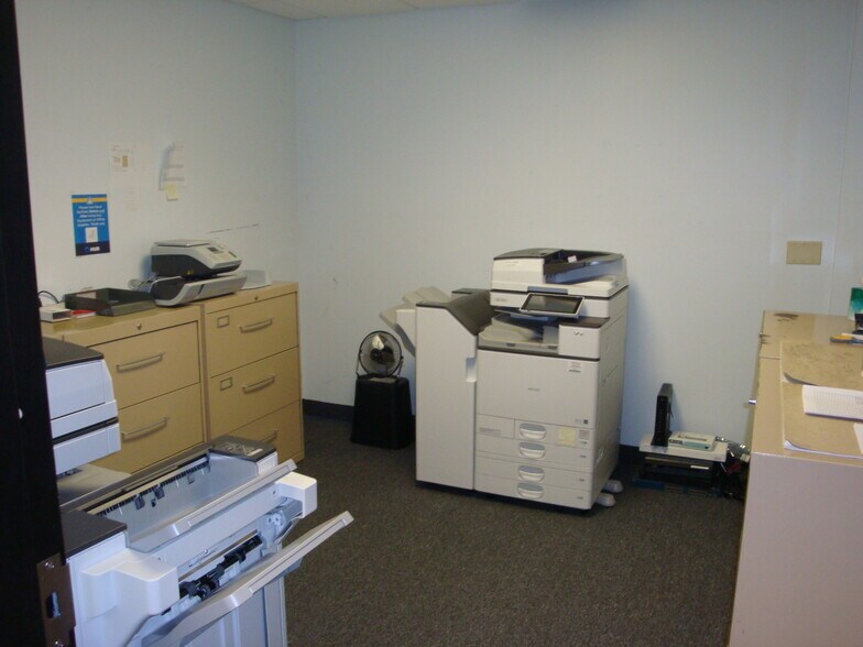 More Photos Of 555 Pleasant St, Attleboro Coworking Space