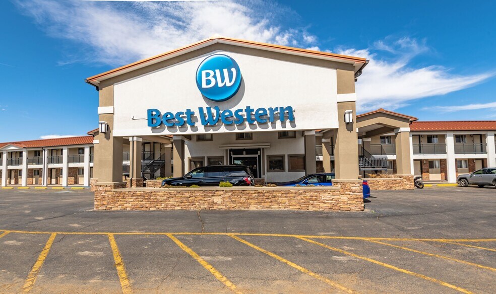 Primary Photo Of 1809 N 16th St, Wheatland Hotel For Sale