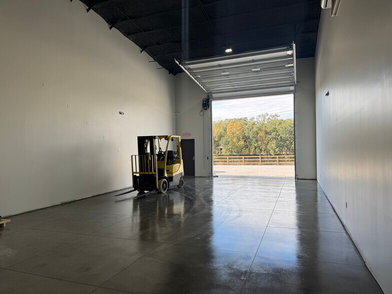 More Photos Of 1507 Marcus Pointe Blvd, Pensacola Flex For Sale