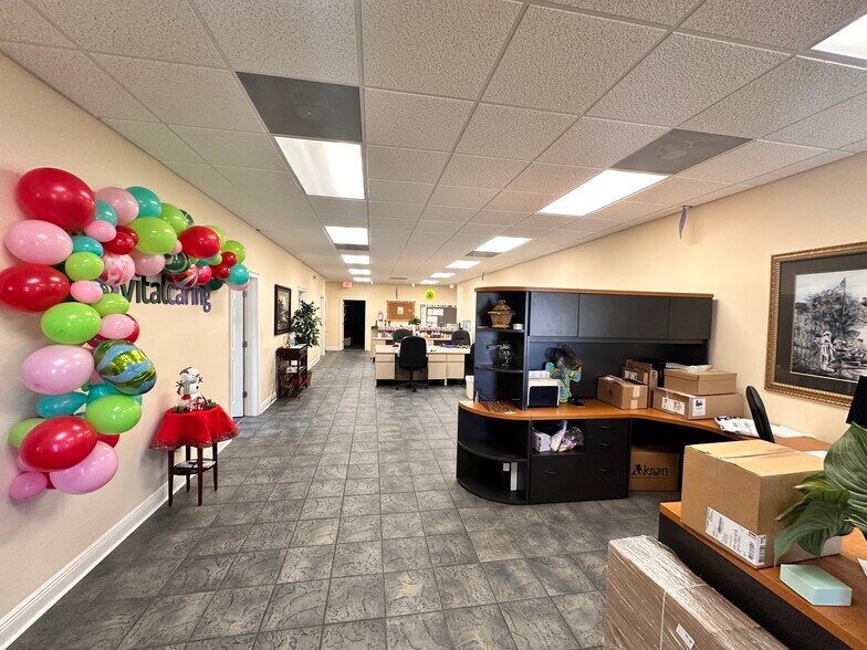More Photos Of 4509 Hospital St, Pascagoula Office For Sale