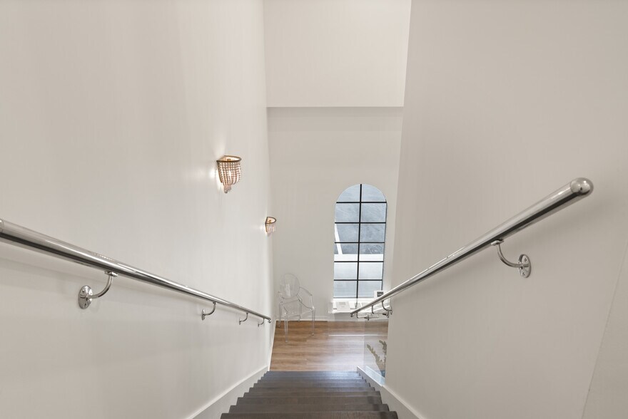 More Photos Of 100-126 Island Professional Park, Saint Simons Island Office For Sale