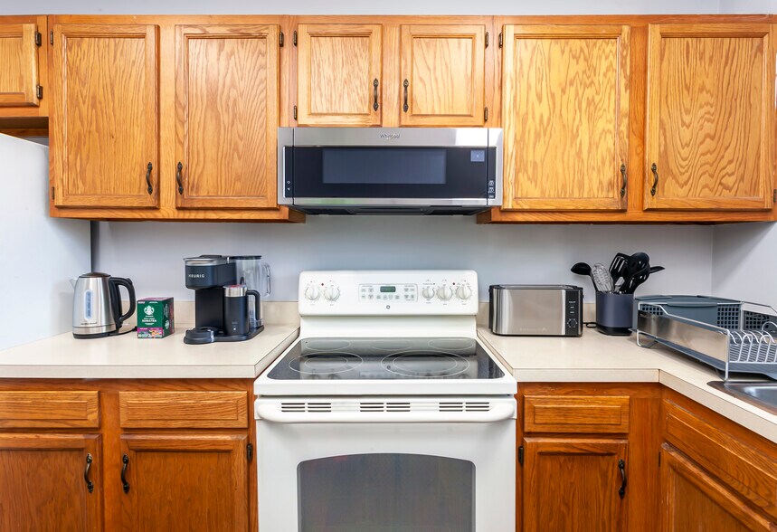 More Photos Of 2859 Denver St SE, Washington Apartments For Sale