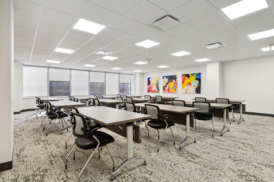 More Photos Of 3303 Lee Pky, Dallas Office For Lease