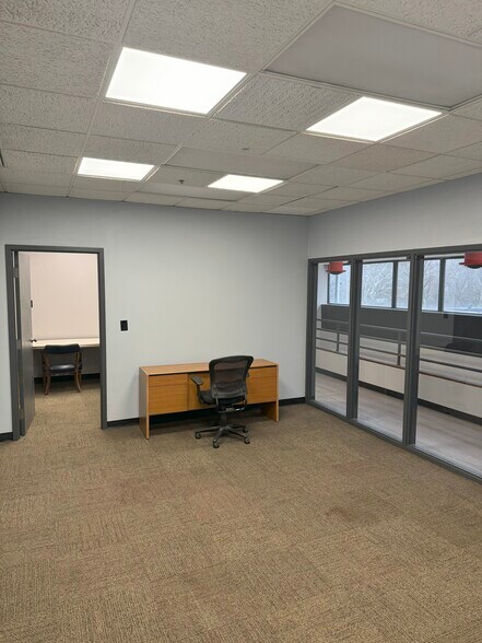 More Photos Of 10078 E Kemper Rd, Montgomery Unknown For Lease