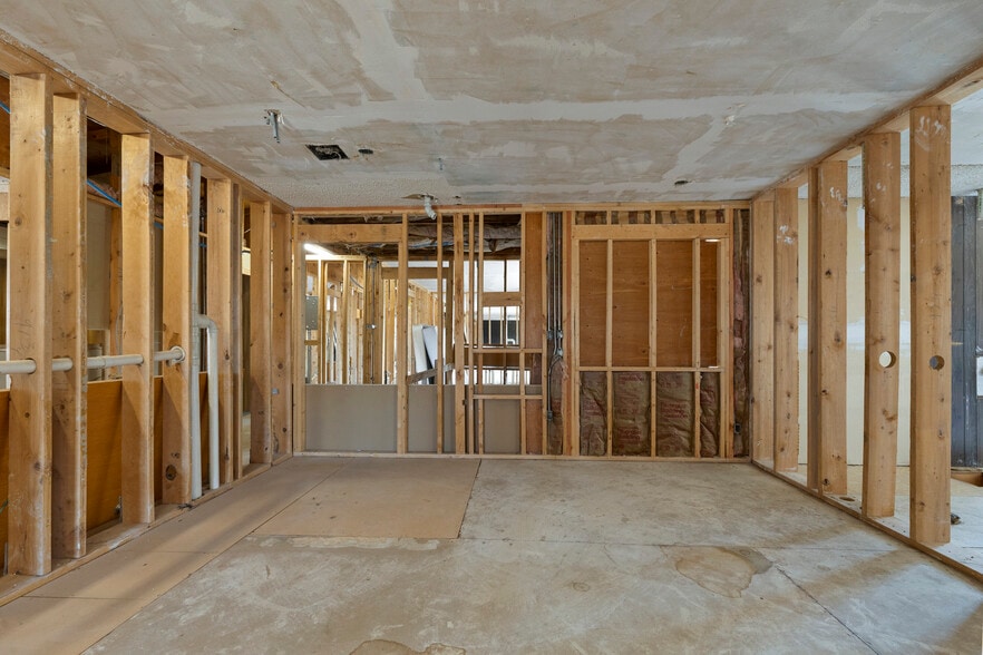 More Photos Of 537 2nd St, Havre Hotel For Sale