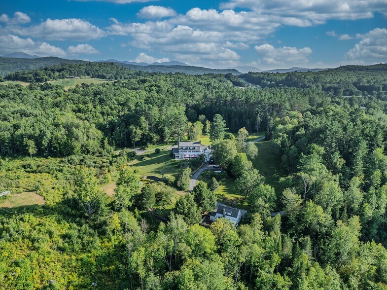 More Photos Of 80 Guider Ln, Bethlehem Hotel For Sale