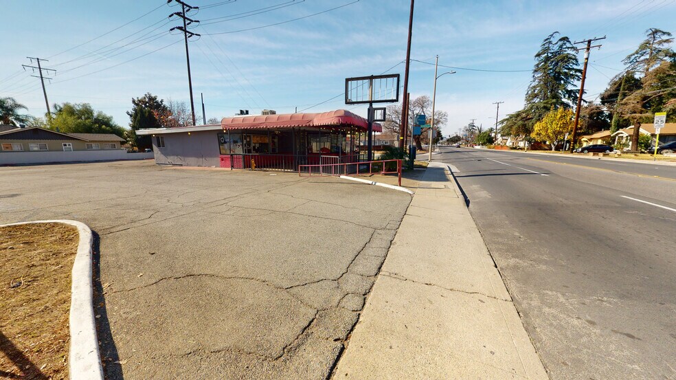 More Photos Of 5065 Riverside Dr, Chino Fast Food For Lease