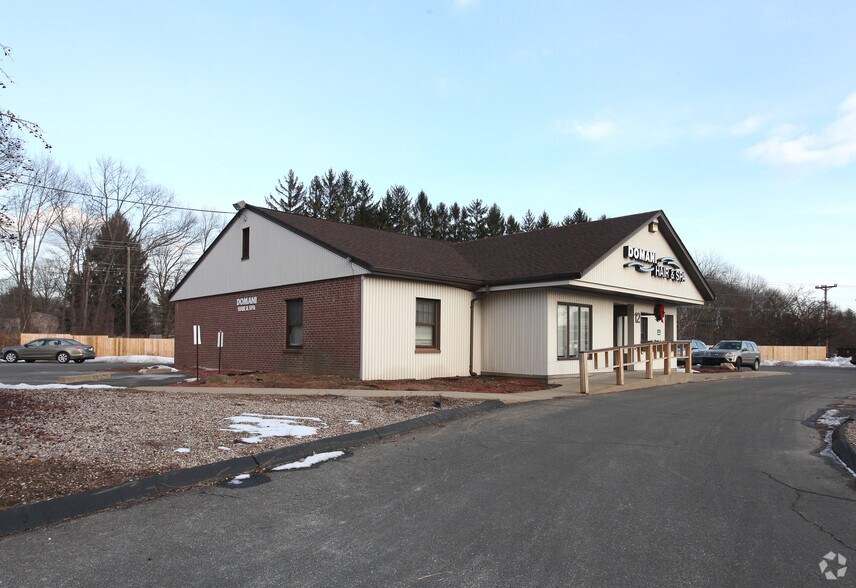 More Photos Of 12 Seneca Rd, Bloomfield Freestanding For Lease