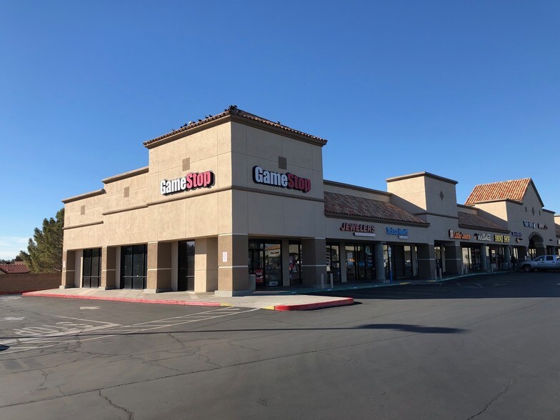 More Photos Of 2667 Windmill Pky, Henderson Unknown For Lease