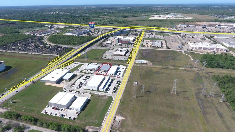 More Photos Of 145 Magellan Cir, Webster Light Distribution For Sale