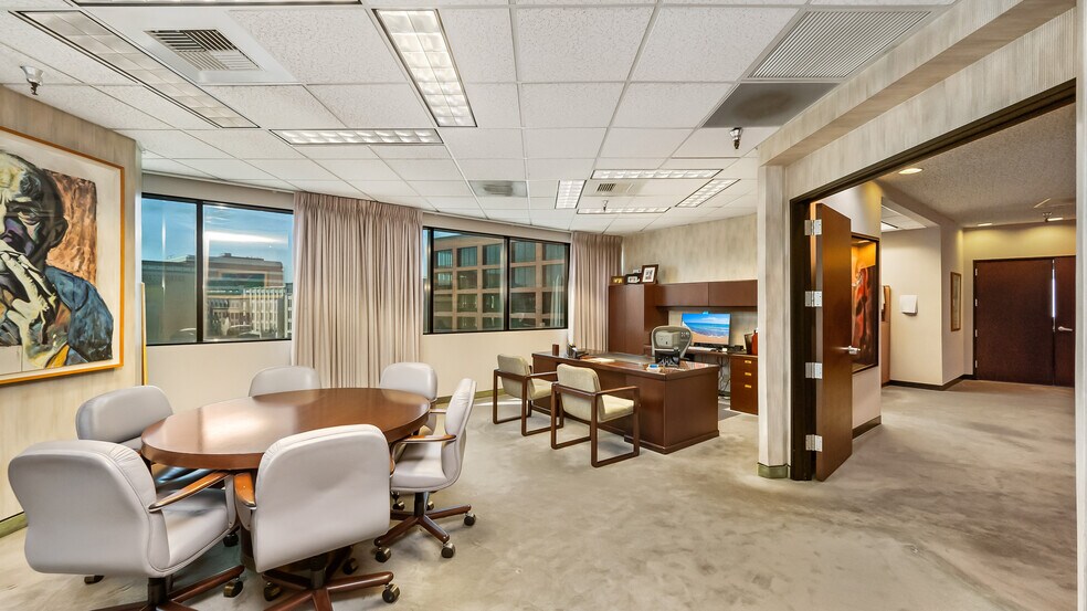 More Photos Of 224 N Fair Oaks Ave, Pasadena Medical For Lease