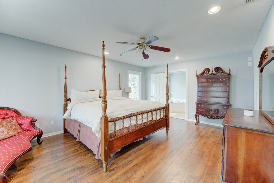 More Photos Of 19323 Belleau Wood Dr, Humble Flex For Sale