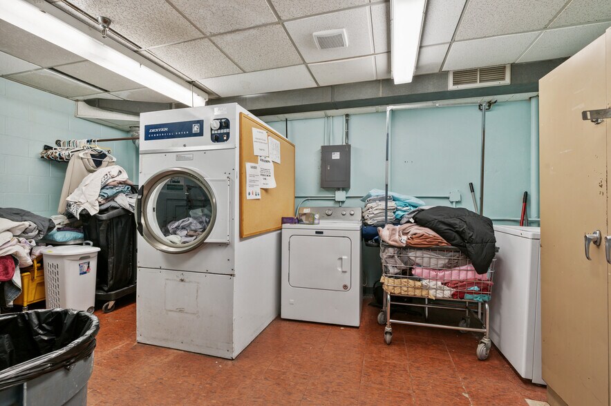 More Photos Of 123 Hamilton Ave, Turtle Creek Healthcare For Sale