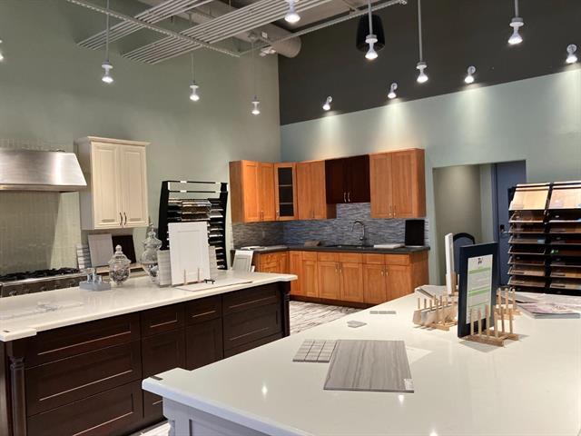 More Photos Of 2092 Concourse Dr, San Jose General Retail For Lease