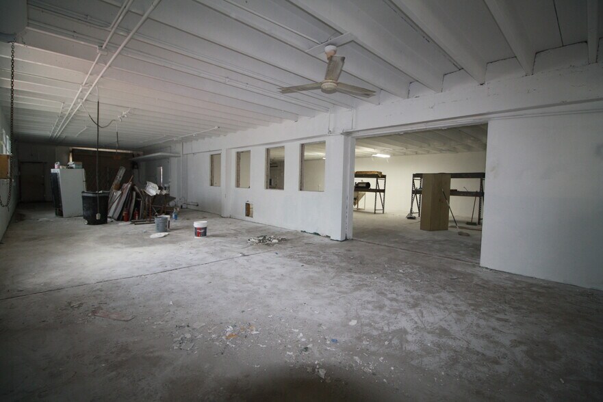 More Photos Of 2324 SW 56th Ter, Hollywood Light Manufacturing For Lease