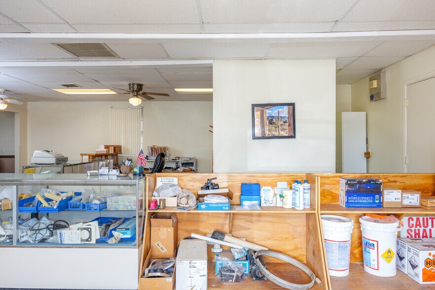 More Photos Of 112 E Cottonwood Ln, Casa Grande Freestanding For Sale