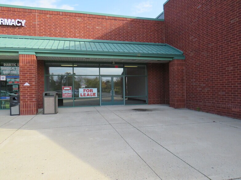 More Photos Of 912 W Bay Ave, Barnegat Storefront For Lease