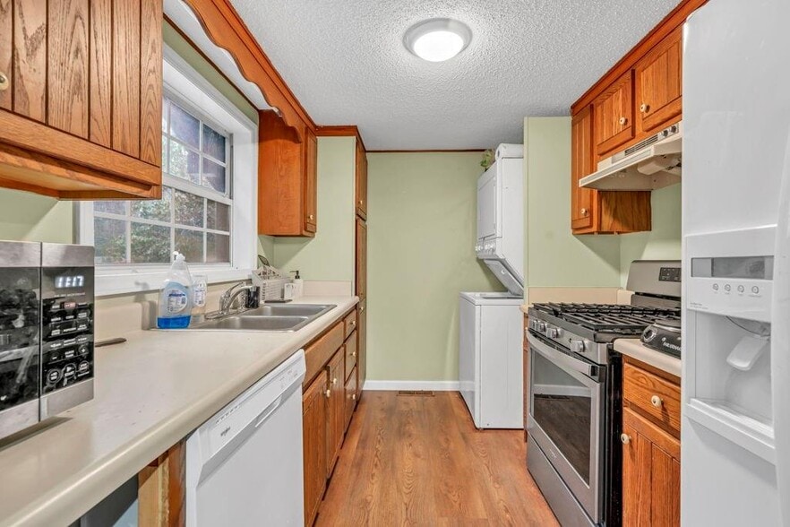 More Photos Of 3894 US Hwy 321, Blowing Rock General Retail For Sale