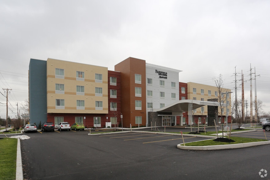 More Photos Of 3880 Rensch Rd, Amherst Hotel For Sale