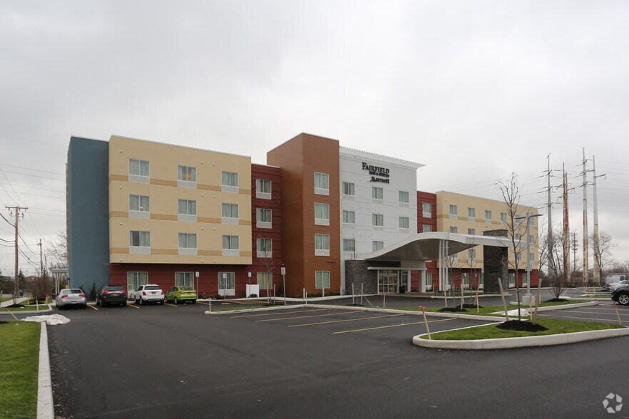 More Photos Of 3900 Rensch Rd, Buffalo Hotel For Sale