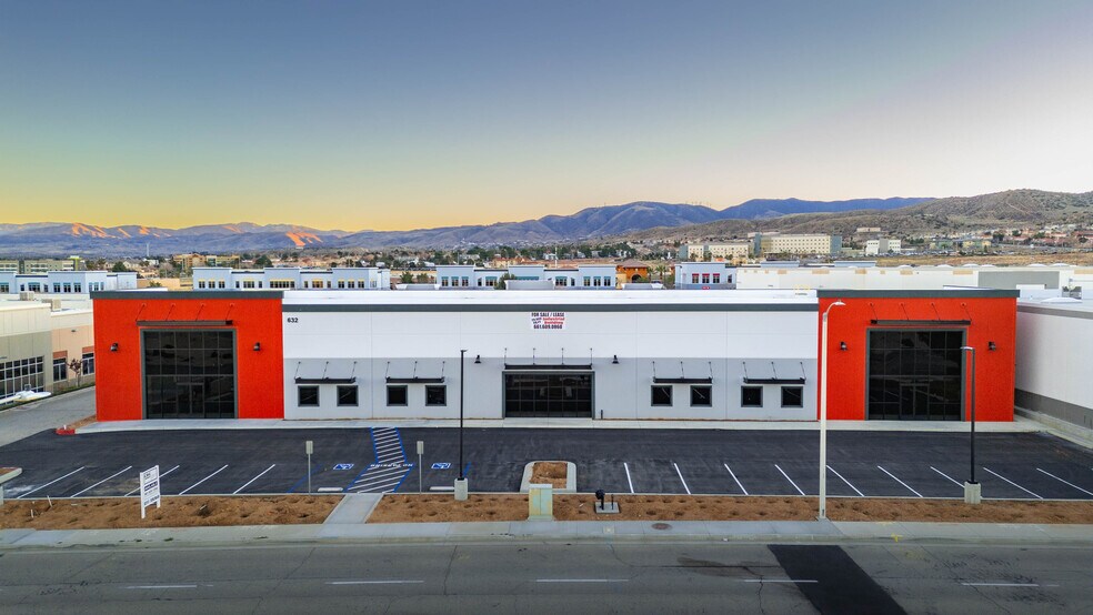 More Photos Of 632 Auto Center Dr, Palmdale Warehouse For Sale