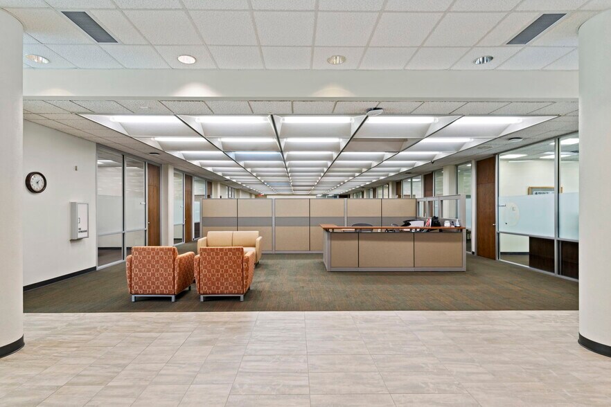 More Photos Of , Baton Rouge Office For Sale