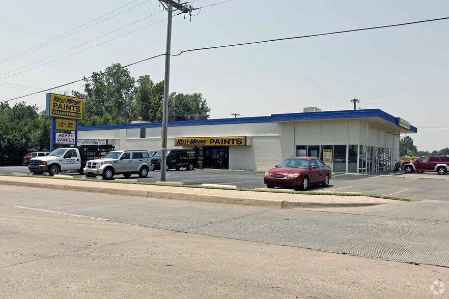 Primary Photo Of 108-110 24th Ave SW, Norman Freestanding For Lease