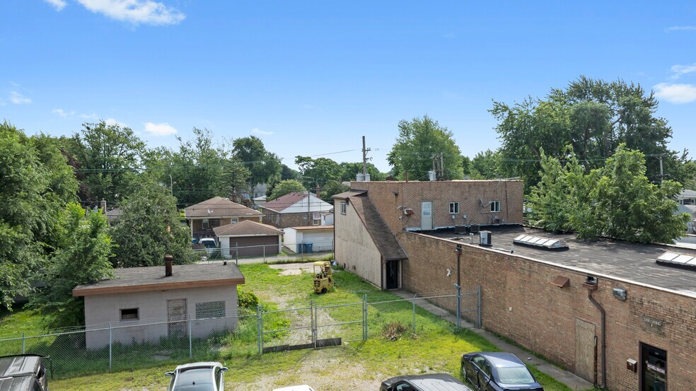 More Photos Of 591 Burnham Ave, Calumet City Office Residential For Sale