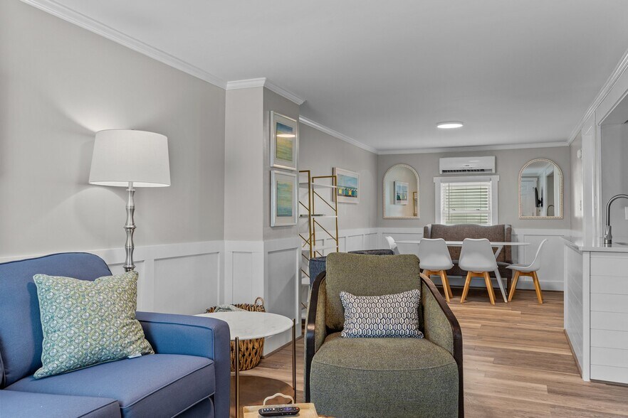 More Photos Of 119 W Bogue Blvd, Atlantic Beach Apartments For Sale