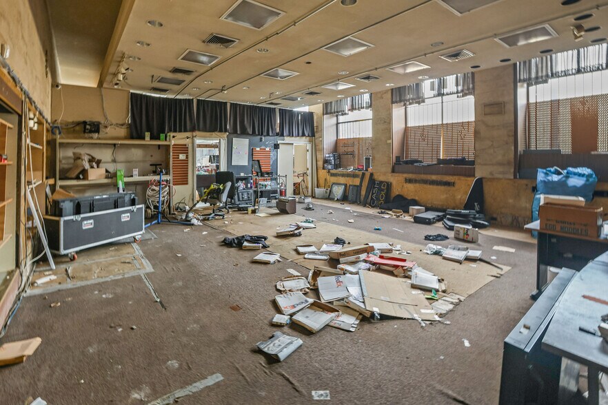 More Photos Of 255 Main St, Pawtucket Office For Sale