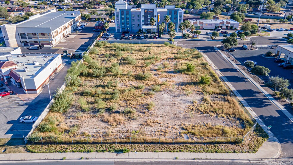More Photos Of 221 Calle Del Norte, Laredo Land For Sale