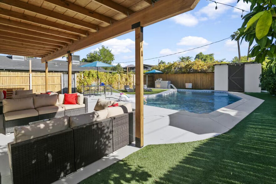 More Photos Of 3139 N 40th St, Phoenix Apartments For Sale