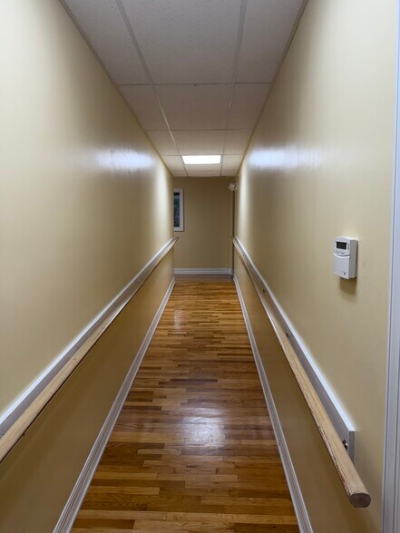 More Photos Of 1045 9th Ave N, Saint Petersburg Medical For Lease