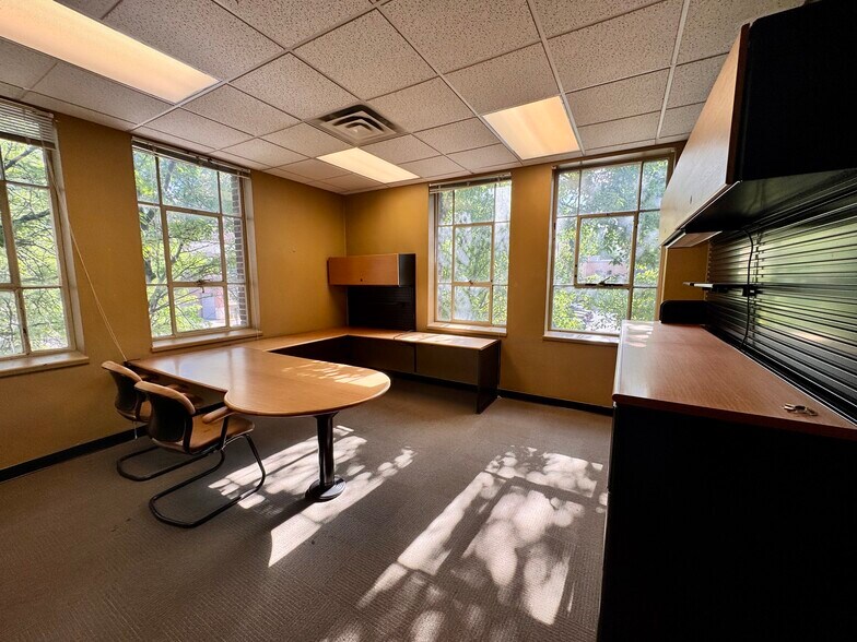 More Photos Of 358 S Rio Grande St, Salt Lake City Office For Sale