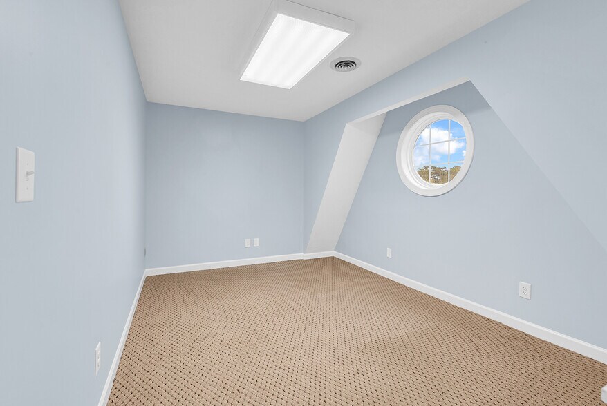 More Photos Of 9300 Highway 17 Byp, Murrells Inlet Office For Sale