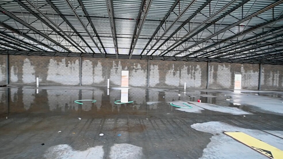 More Photos Of 11537 Antoine Dr, Houston General Retail For Lease