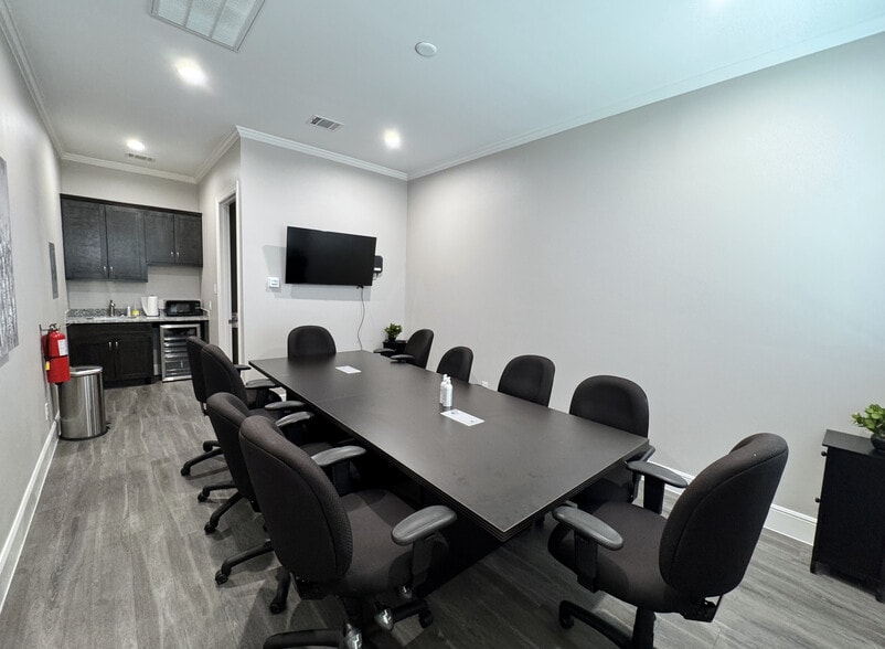 More Photos Of 17134 N Eldridge Pkwy, Tomball Unknown For Lease