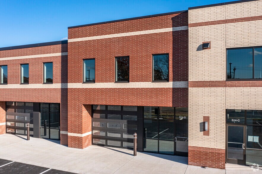 More Photos Of 514 Lansdowne Rd, Fredericksburg Flex For Lease