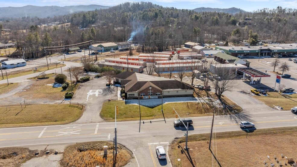 More Photos Of 6540 Brevard Rd, Etowah Office For Sale