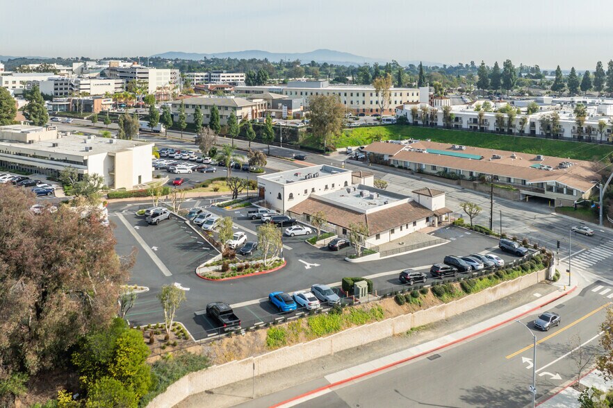 More Photos Of 333 W Bastanchury Rd, Fullerton Medical For Lease