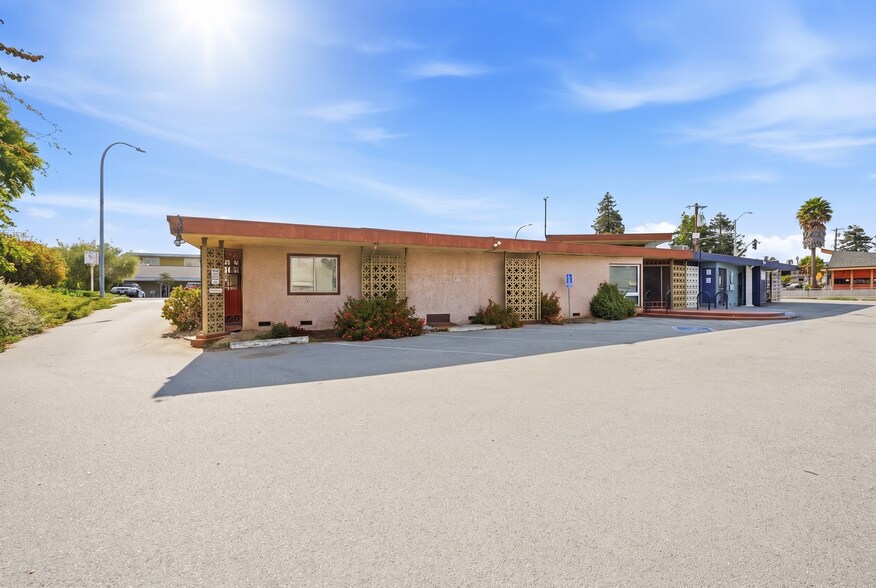 More Photos Of 111 Dakota Ave, Santa Cruz Medical For Sale
