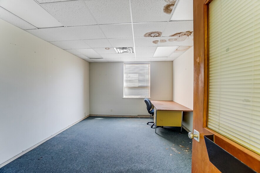 More Photos Of 800 Livermore St, Yellow Springs Research And Development For Sale