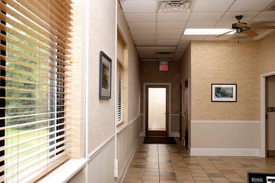 More Photos Of 204 S Main St, Federalsburg Storefront Retail Office For Sale