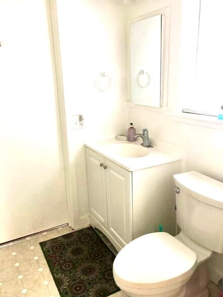 More Photos Of 542 A St, Hayward Office For Sale