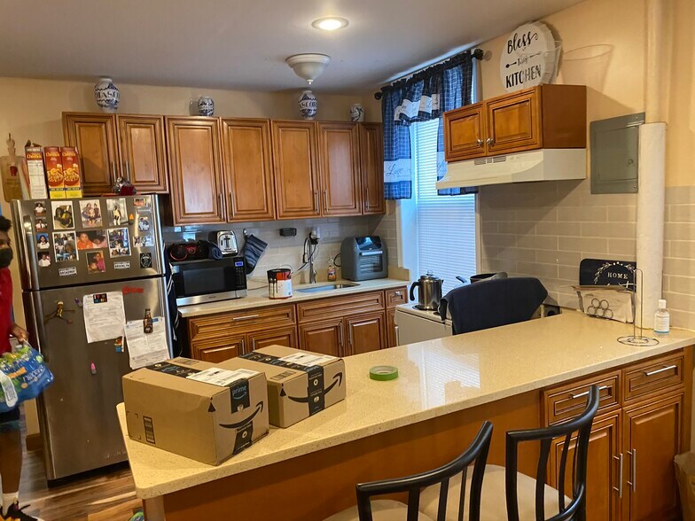 More Photos Of 321 Milford St, Brooklyn Apartments For Sale