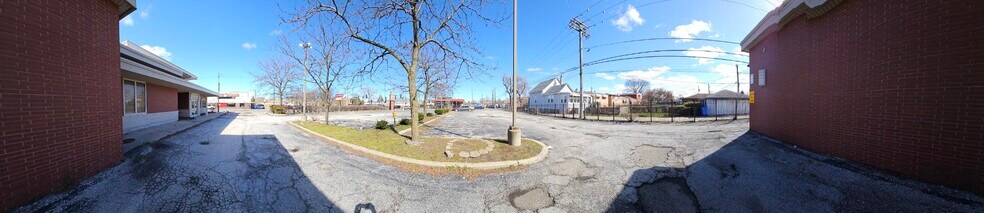 More Photos Of 8700 S King Dr, Chicago Bank For Sale